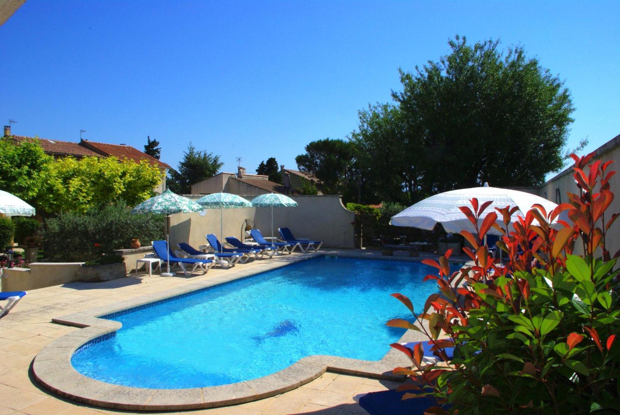 Le Mas De L'Amandier Saint-Saturnin-les-Avignon Ngoại thất bức ảnh