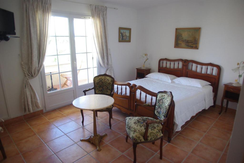 Le Mas De L'Amandier Saint-Saturnin-les-Avignon Phòng bức ảnh